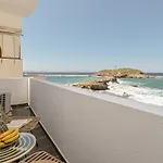 Fleria Seaview Apartment *