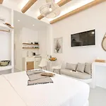 Fleria Seaview Apartment *