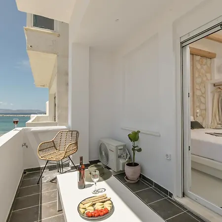 Fleria Seaview Apartmán *