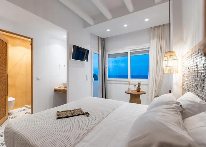 Fleria Seaview Apartment *